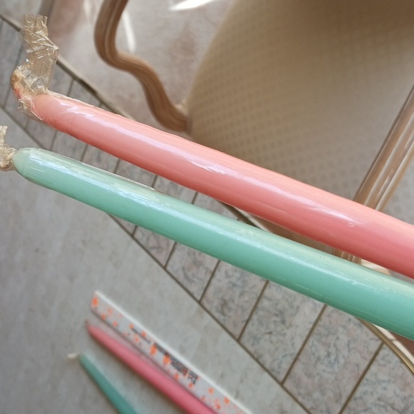 Vintage set of 4 unscented premium tapered 12" candles..NEW, U.S.A. - Picture 8 of 11